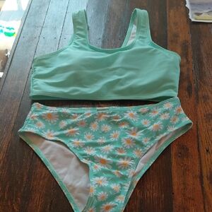 SHEIN Mint Green Daisy Print Kids Bikini